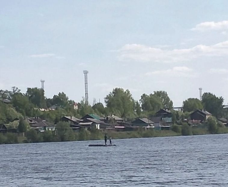 В Челябинской области двое детей пытались сплавиться по реке