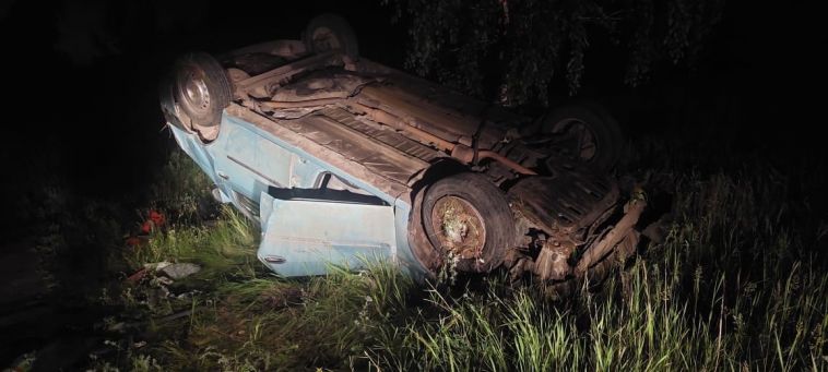 В Челябинской области водитель скончался в больнице после того, как перевернулся в автомобиле
