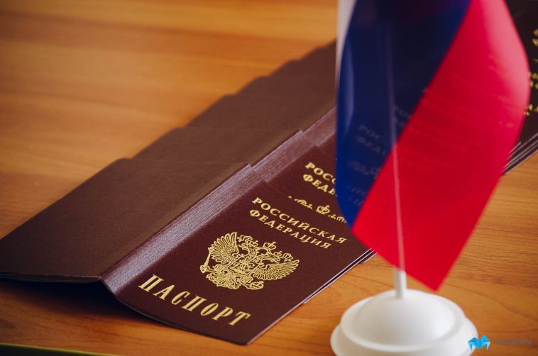 В России начали выдавать гражданство беженцам