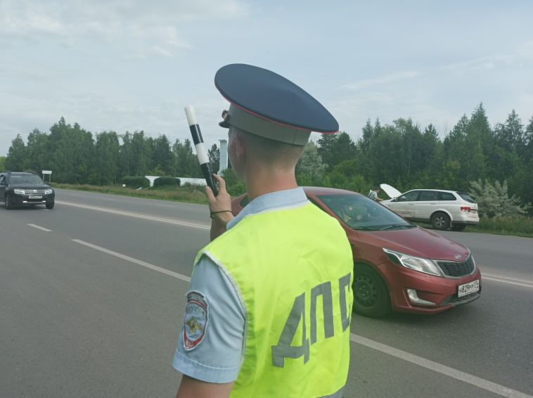 В Магнитогорске за выходные сотрудники ГИБДД остановили 16 пьяных водителей