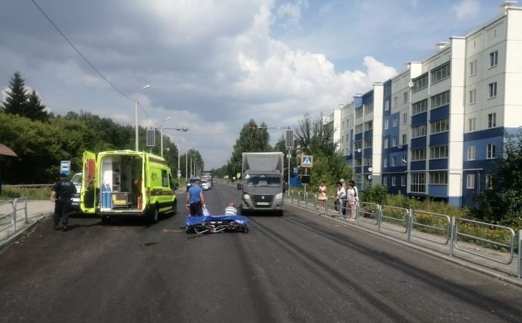 В Челябинской области 92-летний пенсионер погиб под колесами грузовика