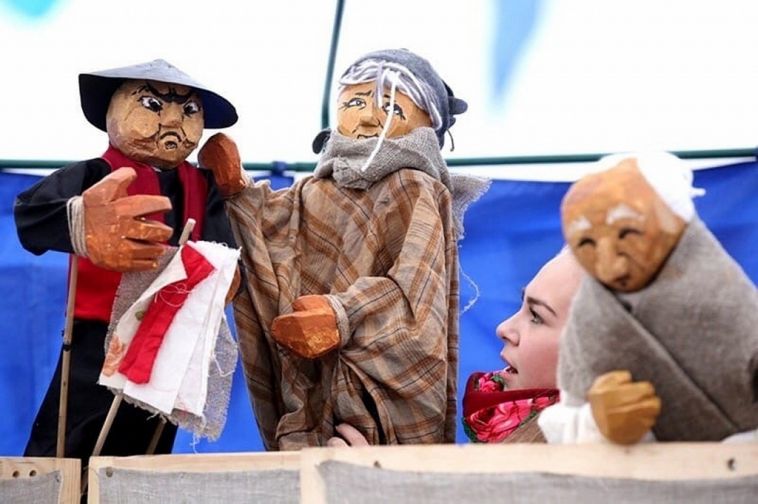 Уличный кукольный театр «Балаганчик сказок» покажет спектакль в Магнитогорске