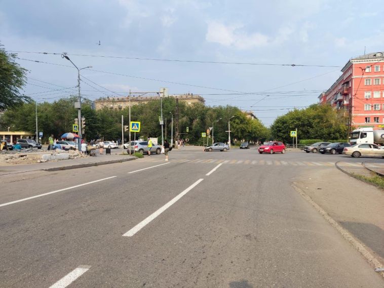 В Магнитогорске водитель сбил 17-летнего юношу, который переходил дорогу на красный свет