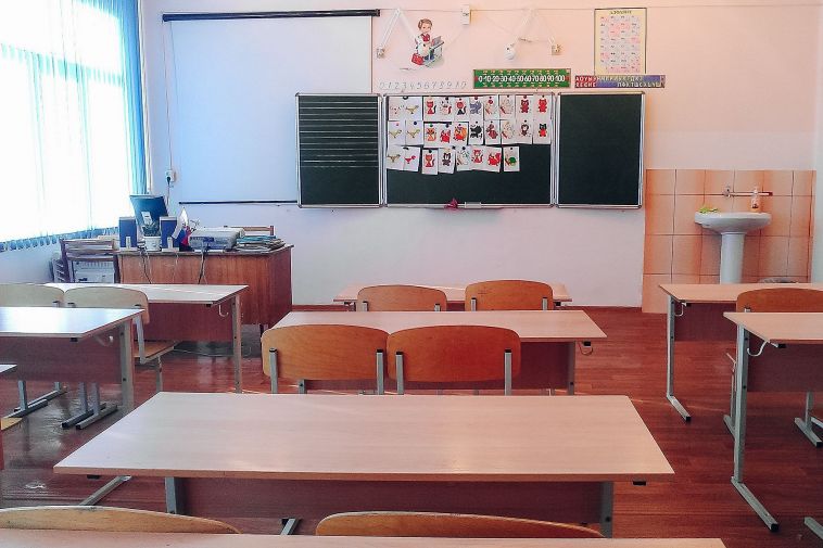 В Ижевске в результате стрельбы в школе погибли дети