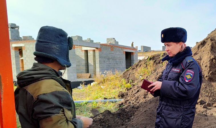 В Магнитогорске сотрудники полиции выявили 54 нелегала 