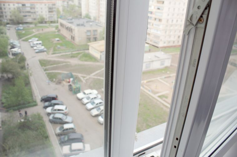 В Москве женщина выбросила годовалую дочь из окна многоэтажки