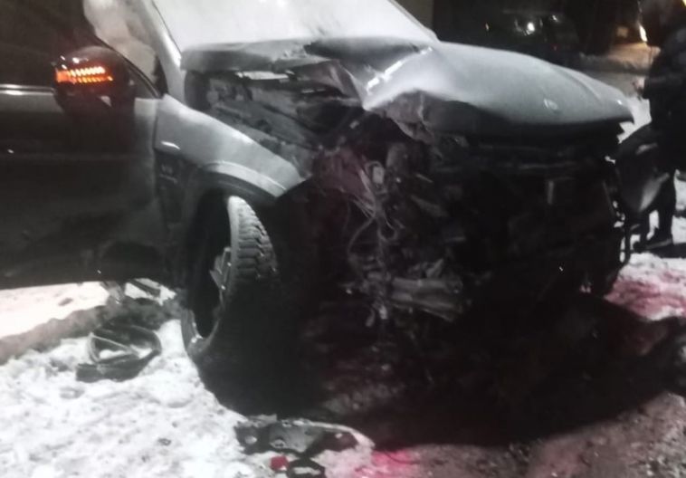 Погиб подросток. В Челябинской области водитель иномарки выехал на встречку и устроил аварию