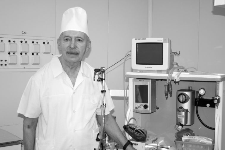 Ушел из жизни известный магнитогорский анестезиолог-реаниматолог Валерий Посядо