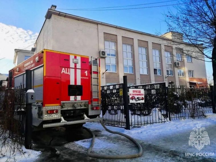 В челябинской гимназии загорелся один из кабинетов