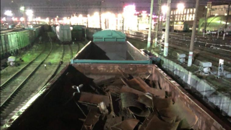 В Челябинске молодой человек похитил полторы тонны металлолома из грузового поезда