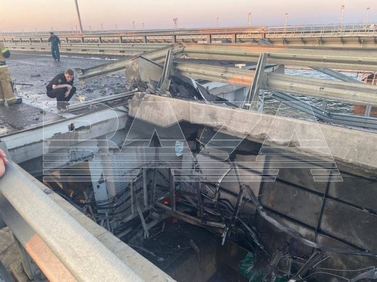 Два человека погибли из-за повреждения Крымского моста