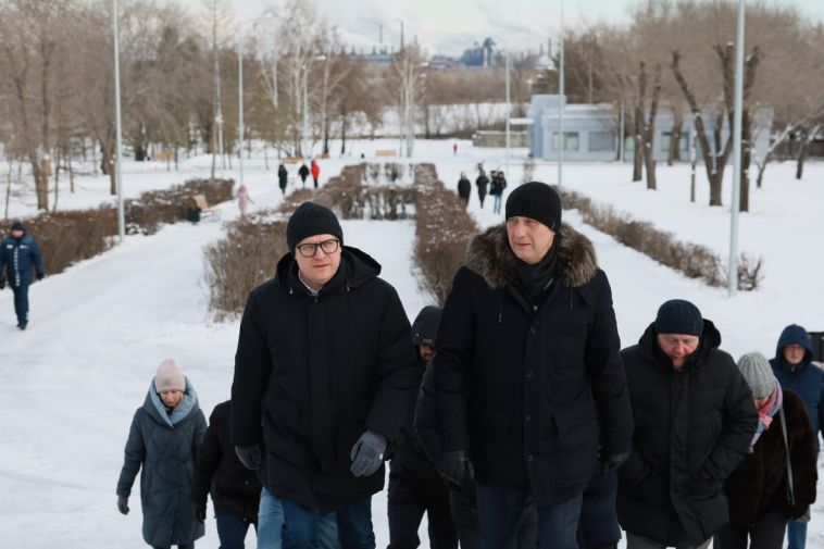 Заехал в сквер и консерваторию: губернатор посетил Магнитогорск