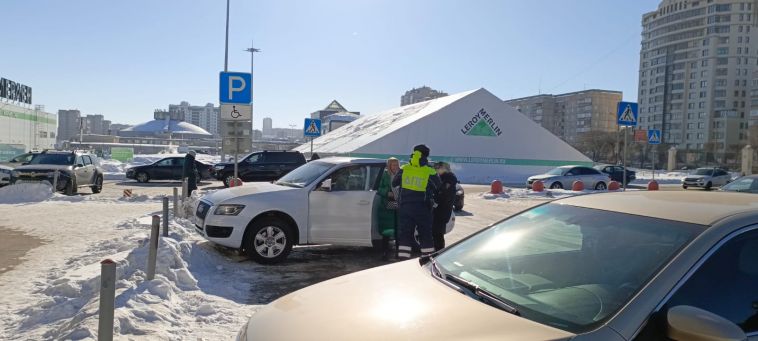 В Магнитогорске проверили парковки для инвалидов