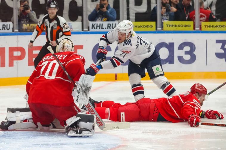 «Спартак» обыграл «Металлург» во втором матче в Москве