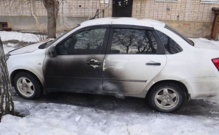 Южноуралец поджег машину из-за мести, но перепутал автомобили