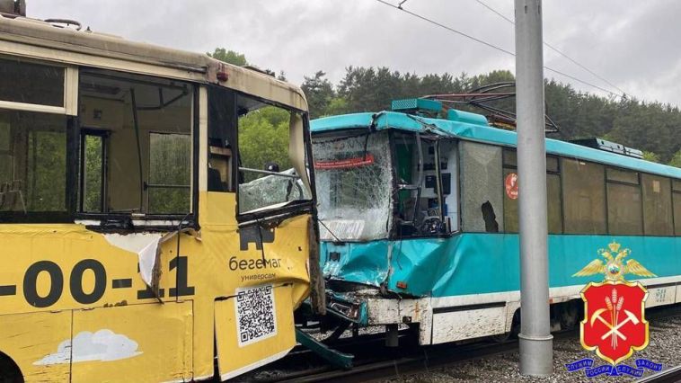 В Кемерове более 60 человек пострадало в результате столкновения двух трамваев