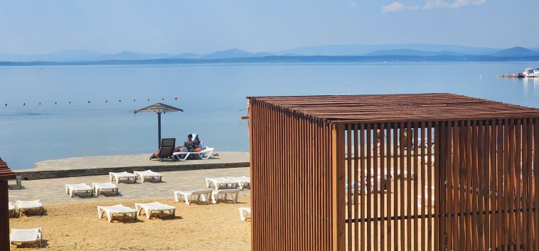 Южноуральцы выбирают озеро Увильды для летнего отдыха