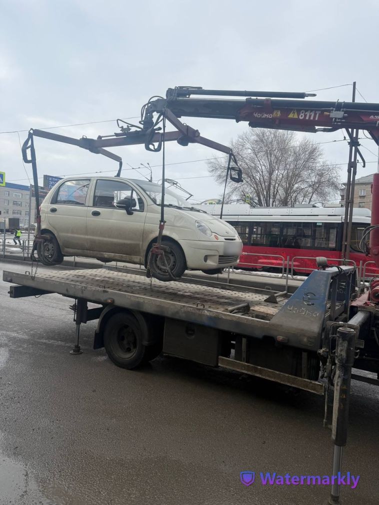 Сотрудники Госавтоинспекции продолжают рейдовые мероприятия в районе остановок общественного транспорта