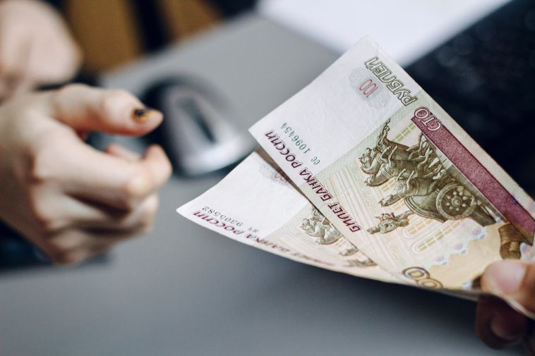 В Магнитогорске возбуждено уголовное дело в отношении сотрудника ветеринарной станции, обвиняемого в получении взятки в значительном размере