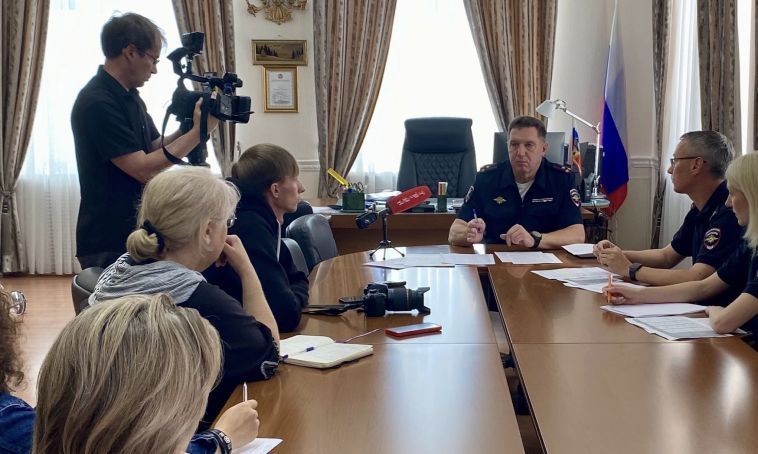 Начальник УМВД России по городу Магнитогорску полковник полиции Константин Козицын рассказал об оперативной обстановке в городе на пресс-конференции