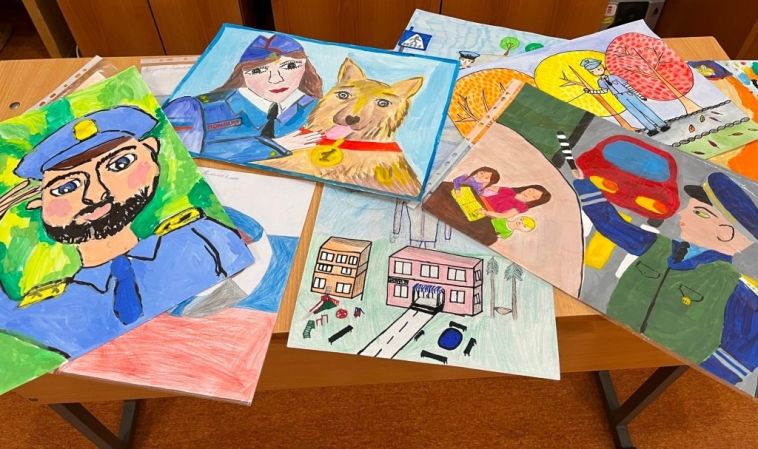 Полиция Магнитогорска приглашает всех желающих принять участие в конкурсе детских рисунков «Мои родители работают в полиции»