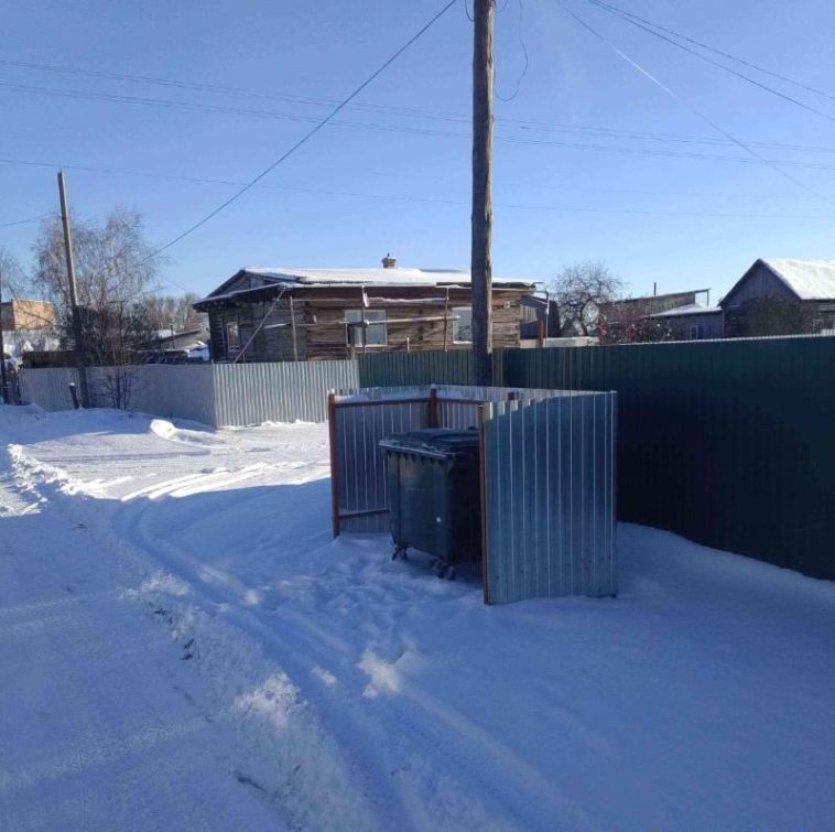 Снег и низкие температуры не помешали работе коммунальщиков