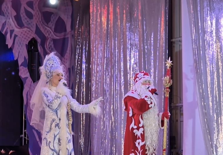 Во Дворце творчества детей и молодёжи прошла традиционная «Ёлка главы города для одарённых детей»