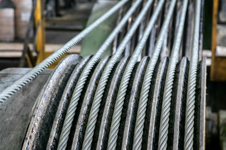 ММК-МЕТИЗ установил рекорд годового производства оцинкованных канатов