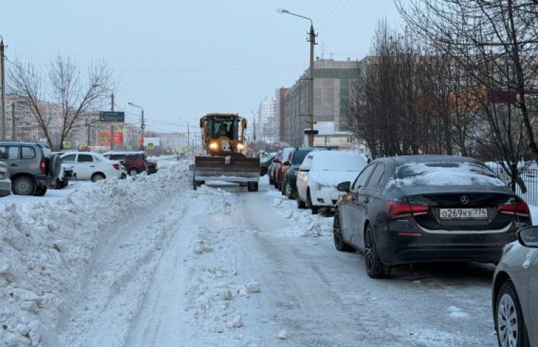 Магнитогорцев просят убрать машины с обочин