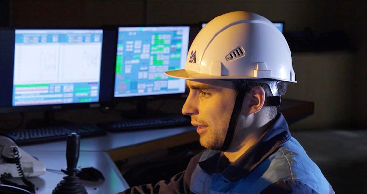 Губернатор Челябинской области Алексей Текслер на заседании регионального совета по искусственному интеллекту отметил промышленные решения, реализованные ММК