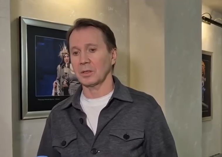 В Магнитогорске с аншлагом прошёл концерт-спектакль Евгения Миронова «Шекспир. Шостакович. Гамлет»