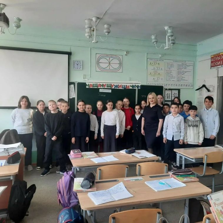 Сотрудники Госавтоинспекции провели профилактические беседы перед каникулами