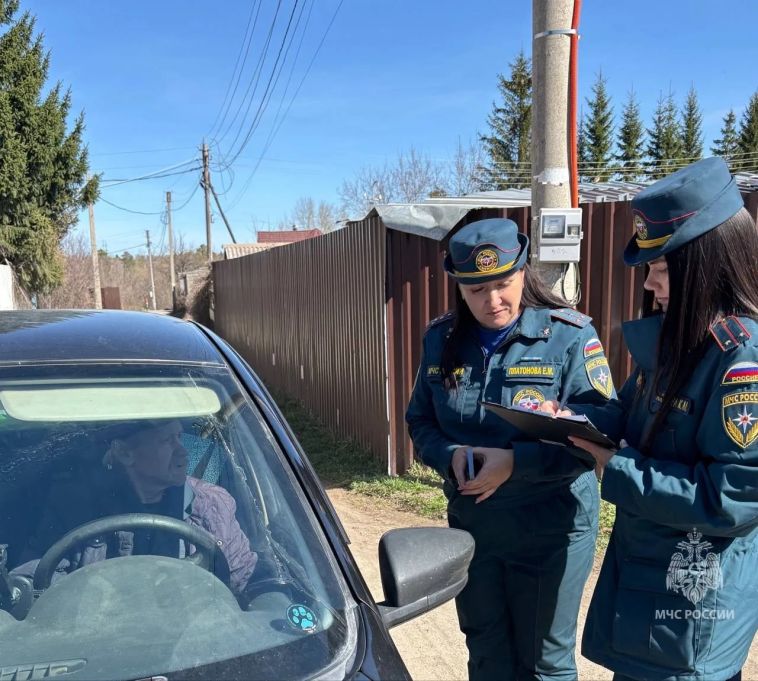 Магнитогорским садоводам напомнили о правилах сжигания травы на участках