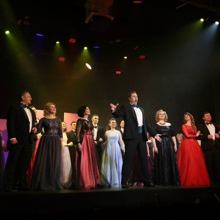 В Магнитогорском театре оперы и балета состоялся праздничный вечер, посвящённый 30-летию учреждения