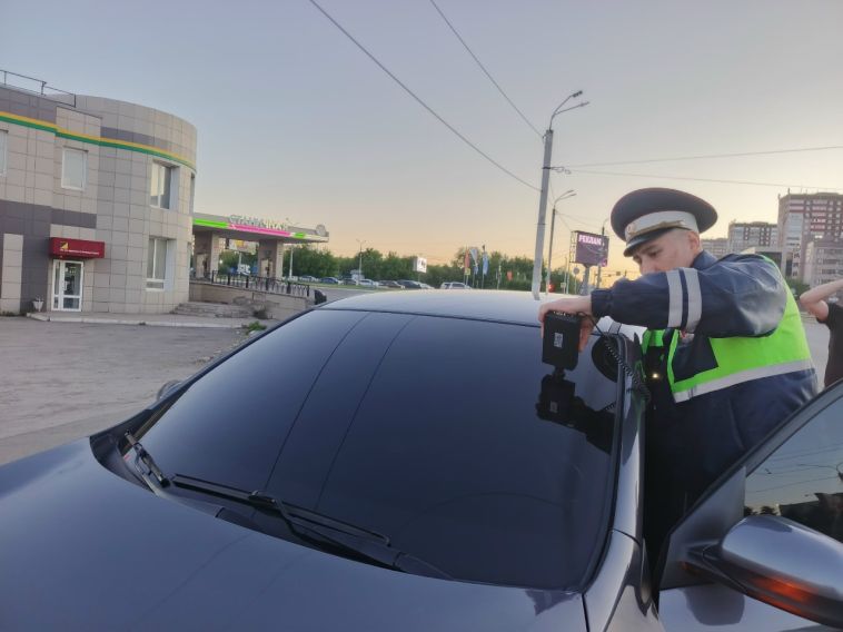 В Магнитогорске продолжается рейдовое мероприятие "Тонировка"