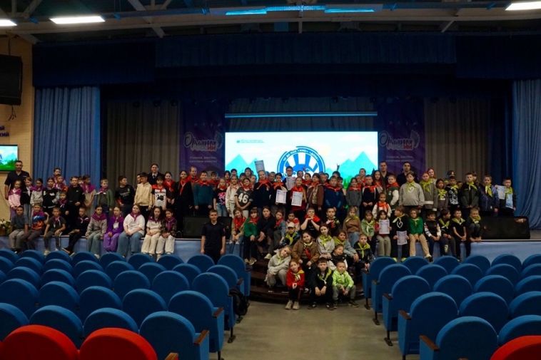 Полицейские Магнитогорска приняли участие в региональных профильных сменах Движения Первых