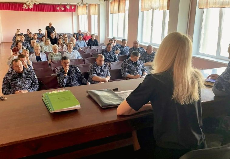 В рамках второго этапа профилактической акции «Внимание — дети!» была организована рабочая встреча представителей Госавтоинспекции и Росгвардии