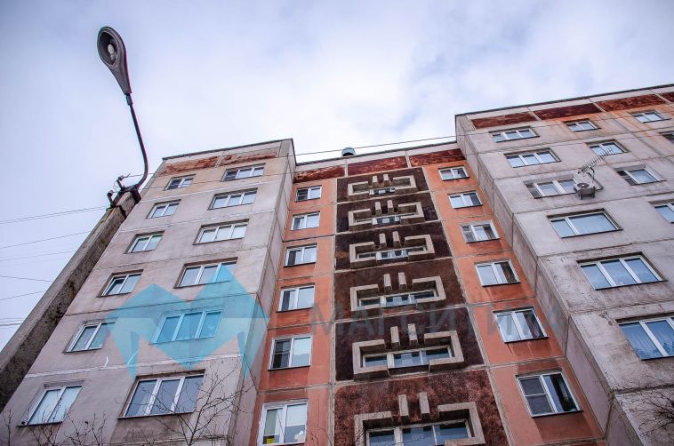 Девушка выиграла квартиру в розыгрыше на маркетплейсе