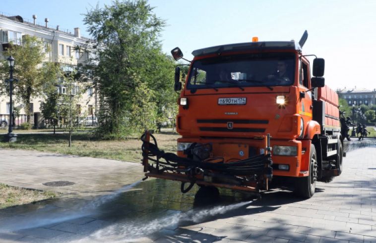 В городе продолжается планомерная работа по содержанию общественных пространств
