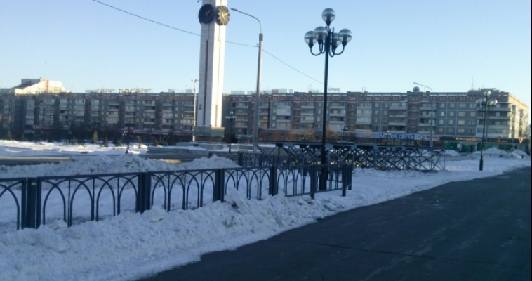 Демонтаж главного ледового городка почти завершен