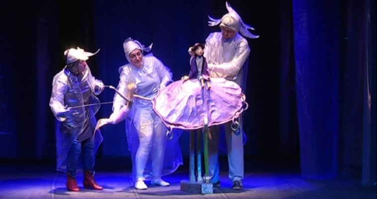 О граде Новгороде да странах дальних. Сегодня в театре куклы и актера «Буратино» состоится грандиозная премьера!
