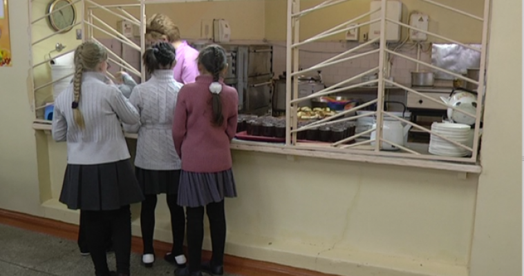Школьное питание в Магнитогорске: разнообразие против цены