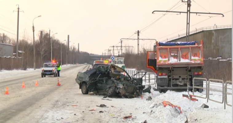 В ДТП на улице Кирова погибло сразу два человека