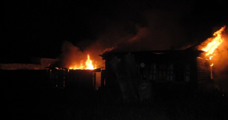 В Карагайке в собственном доме сгорели мужчина и женщина