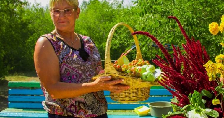 В Магнитогорске прошла первая в этом году «Ярмарка урожая»