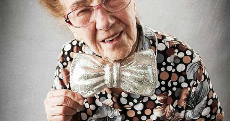«В 90 лет интернет – это действительно круто». Бабушка из Магнитогорска покорила Instagram