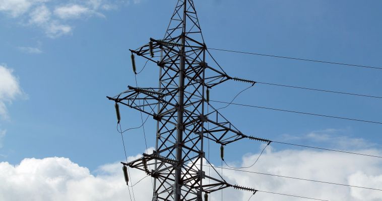 Минэнерго предлагает сменить лампочки в школах на светодиоды