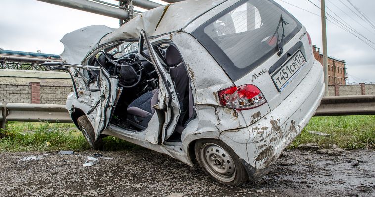 ФОТО: Разбила две машины и травмировалась сама. Подробности ДТП с «Дэу Матиз»