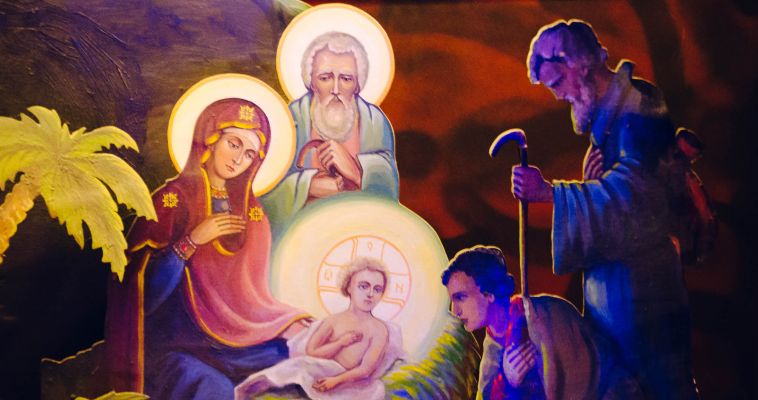 Этот праздник - символ новой жизни. Православные отмечают Рождество Христово