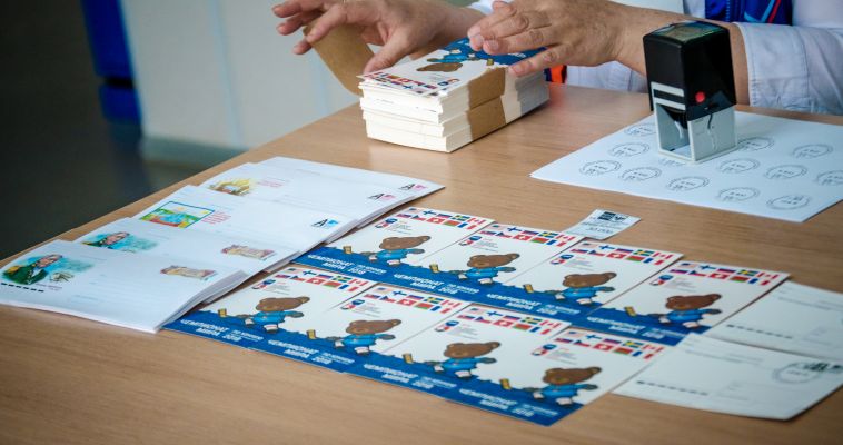 Чемпионату посвящается. Магнитка получила 500 открыток с мишкой Уральцем